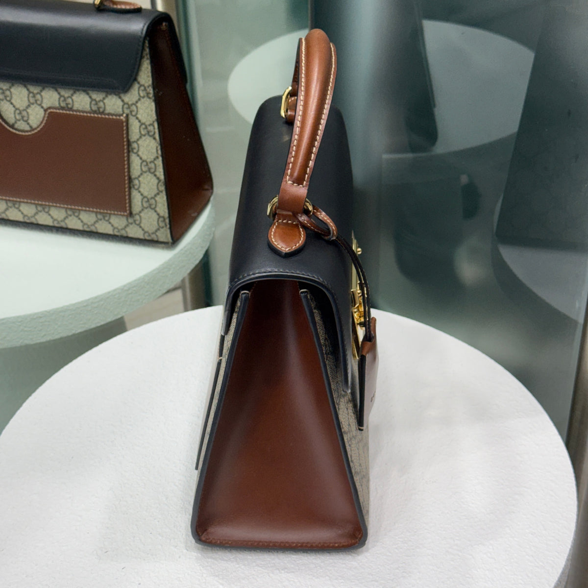 GUCCI GG Supreme Top Handle Bag