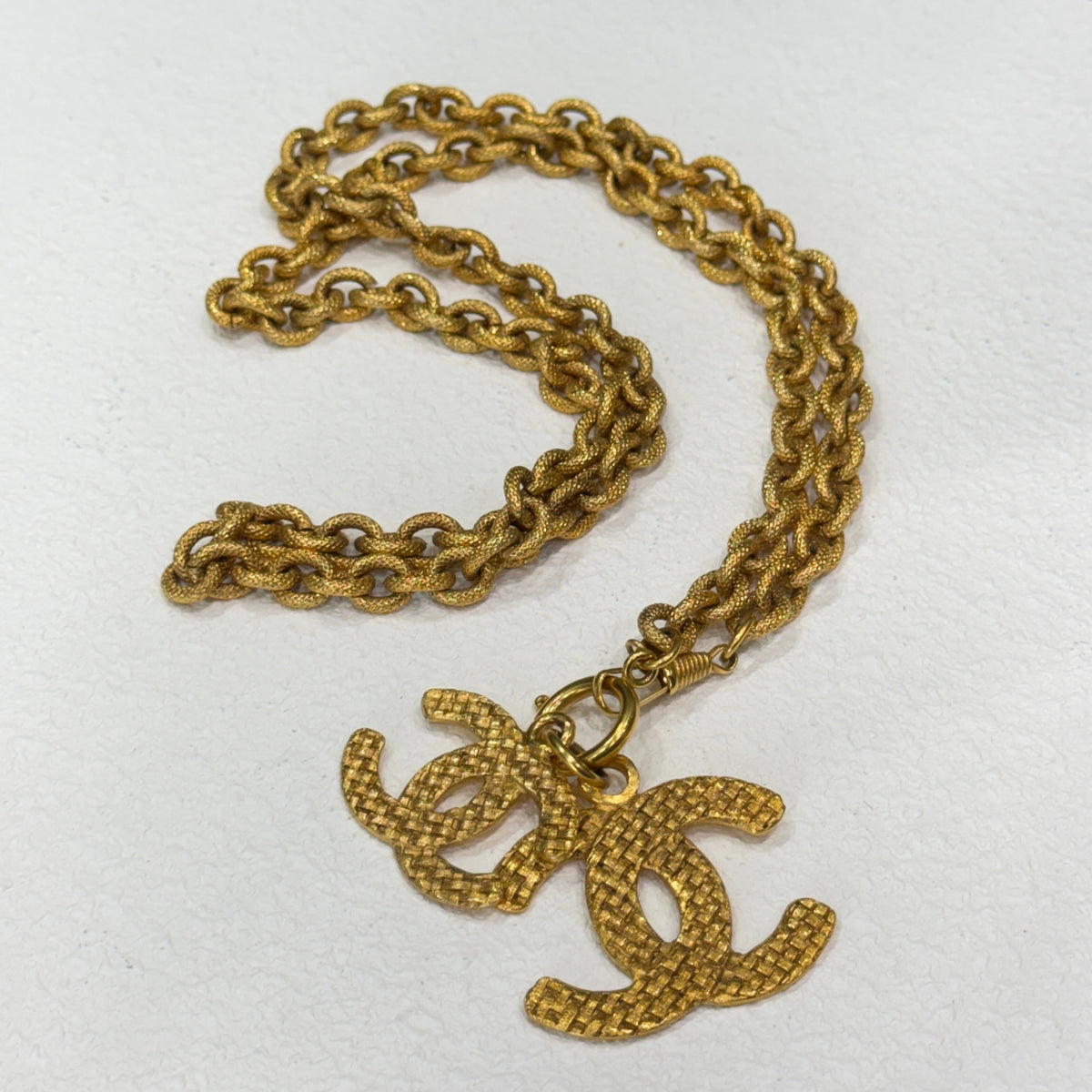 CHANEL Heavy Gold Chain CC Necklace