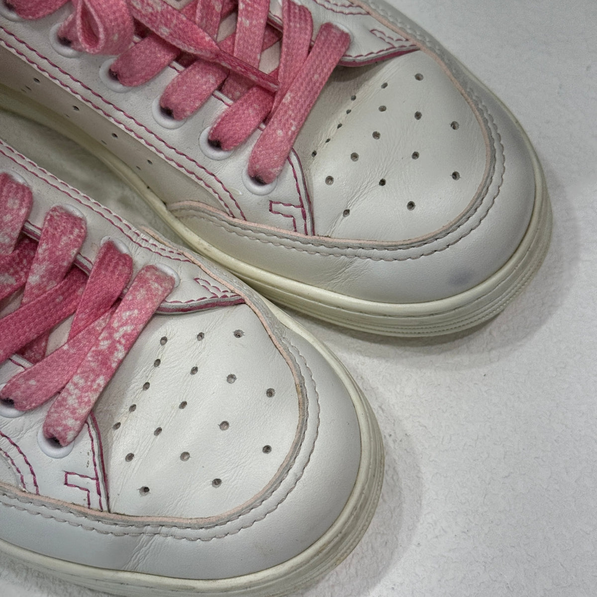 CHANEL White Sneakers Sz 36
