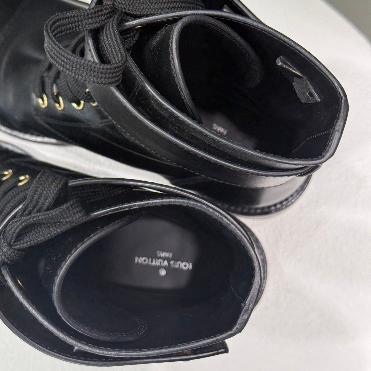 LOUIS VUITTON Black Boots Sz 36