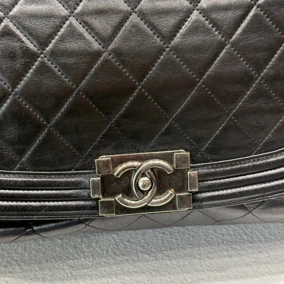 CHANEL Boy Bag Antik Large Quilted Lambskin Black