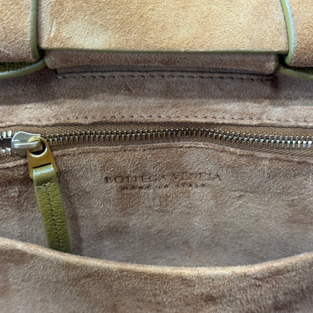 BOTTEGA VENETA Intrecciato Arco Tote Small