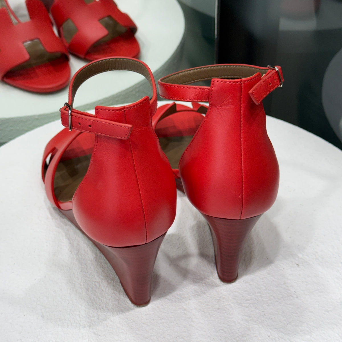 HERMÈS Red Wedge Heels Sz 39