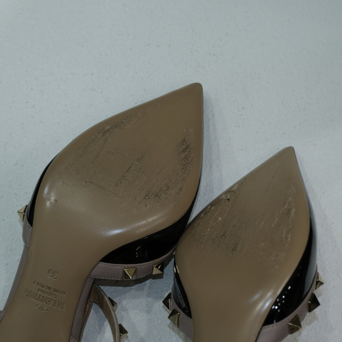 VALENTINO Rockstud Cage Heels Sz 38