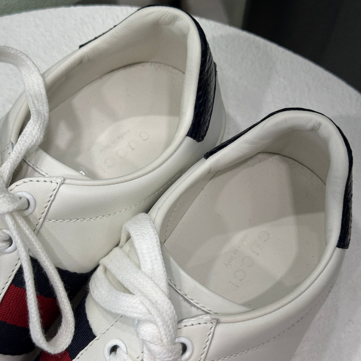 GUCCI Red Stripe Sneakers Sz 38