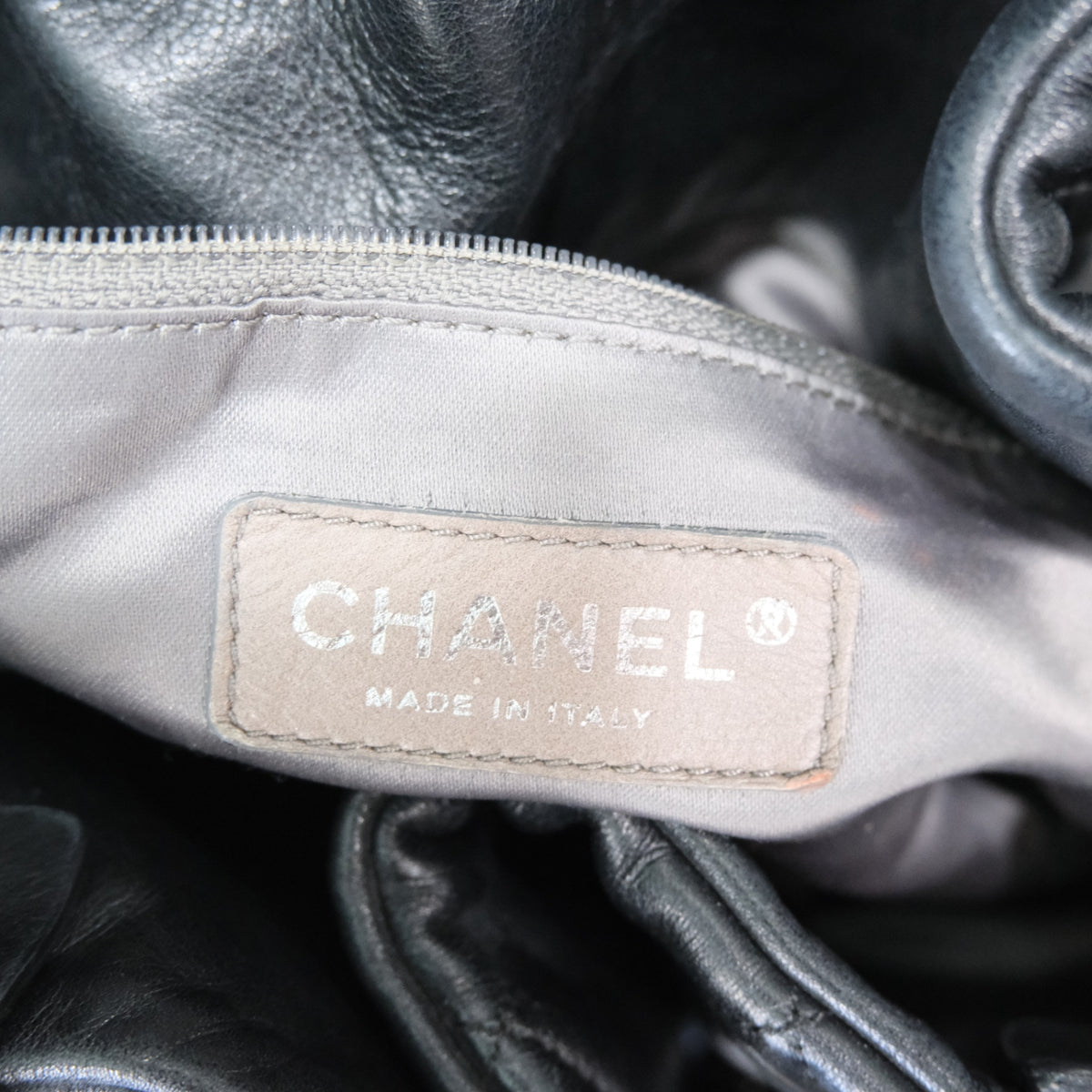 CHANEL Paris-Londres Door Latch Large Tote