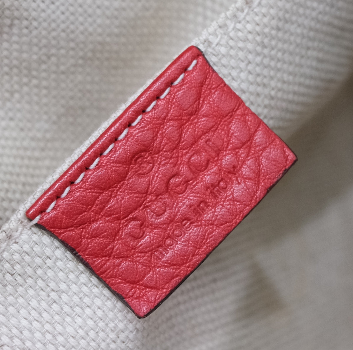 GUCCI Camera Bag Small - Red