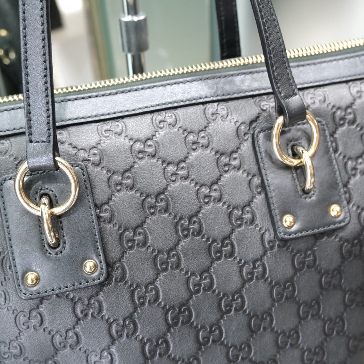GUCCI Guccissima Leather Interlocking GG Charm Tote