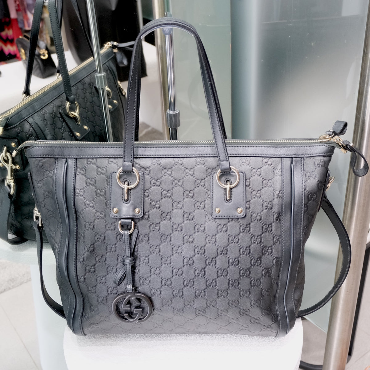 GUCCI Guccissima Leather Interlocking GG Charm Tote