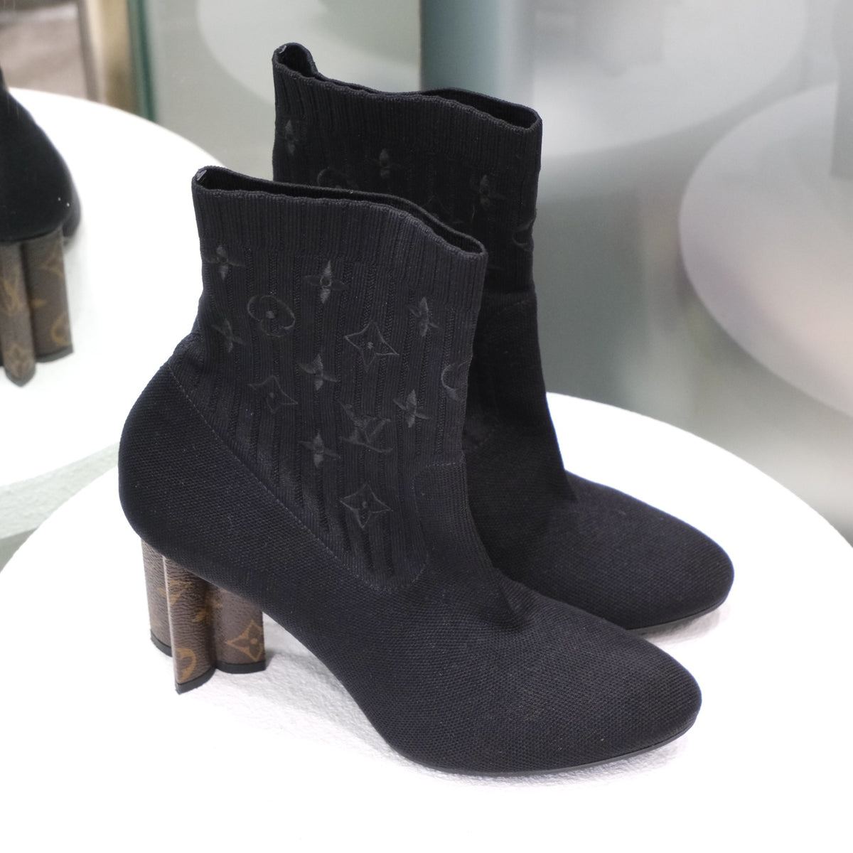 LOUIS VUITTON Black Sock Boots Sz 39